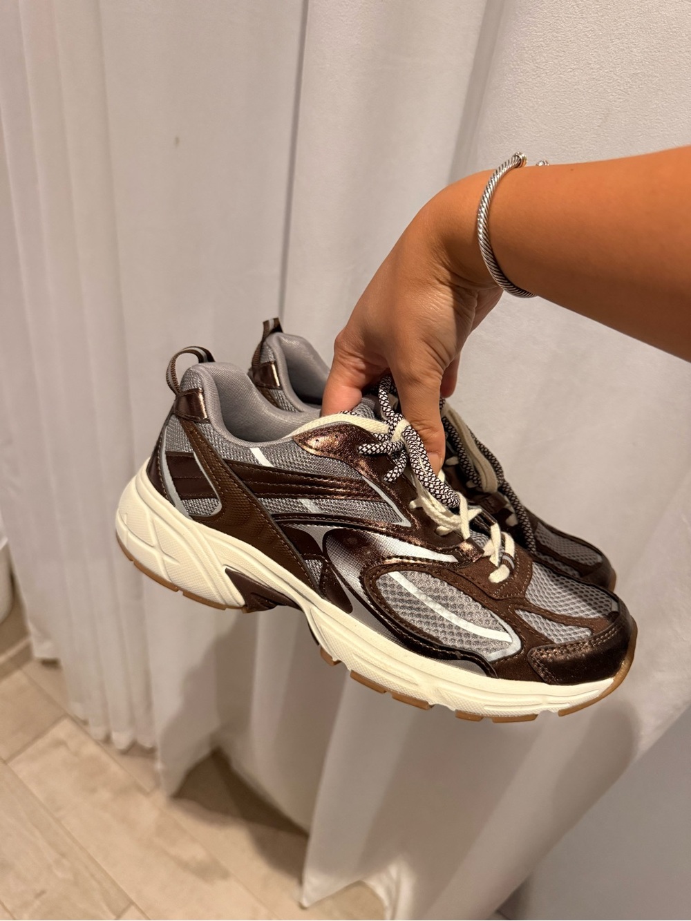 Women’s Brown HM Sneaker Running Shoes